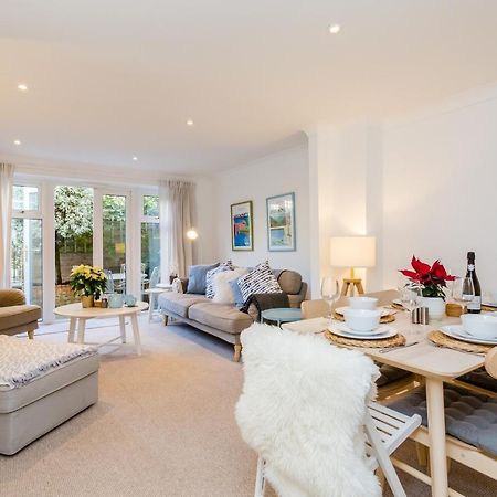 Modern Mews House With Free Parking Space, And Patio By Huluki Sussex Stays Hove Exterior foto